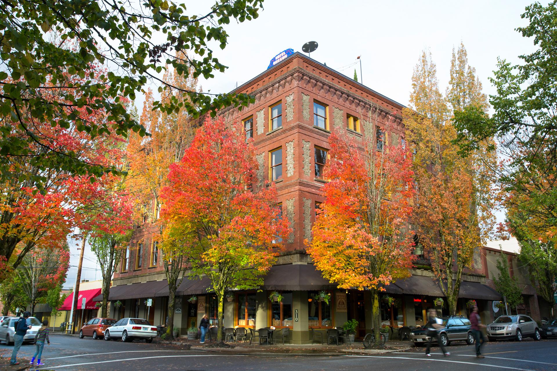 Mcmenamins Hotel Oregon McMinnville Exterior foto